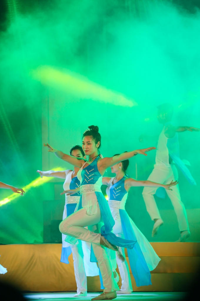 To&agrave;n cảnh Lễ hội d&acirc;n gian đường phố Việt Tr&igrave; năm 2016