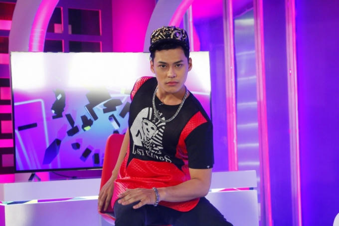 Tập 9 Gương mặt th&acirc;n quen: H&oacute;a th&acirc;n th&agrave;nh Psy, H&ograve;a Minzy