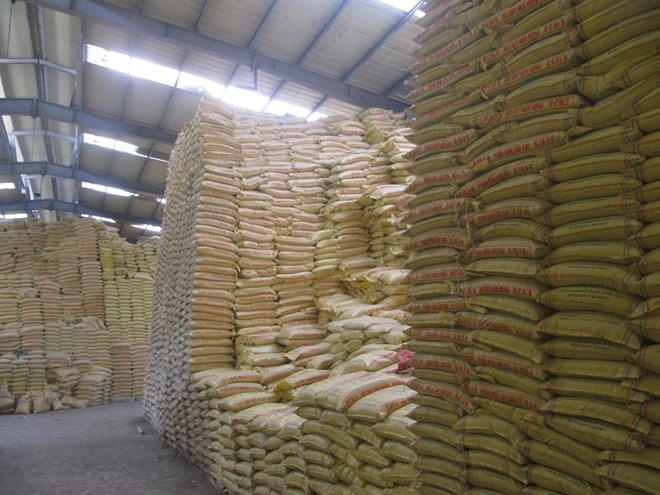Từ khi đi vào hoạt động thương mại, Nhà máy chỉ hoạt động trên dưới 50% công suất.