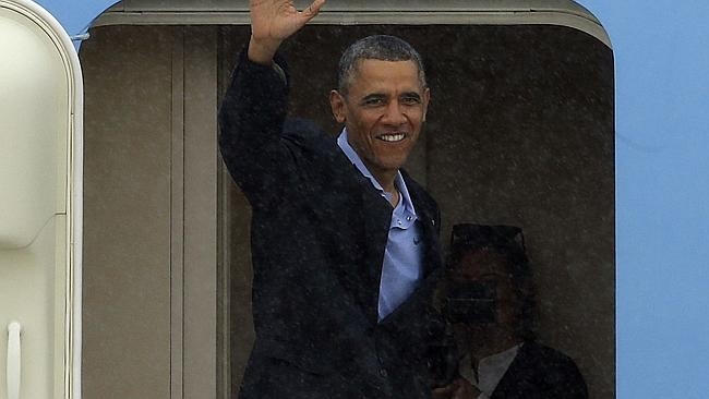 Cho dù Tổng thống Obama bay tới bất kỳ đâu, mọi nghi thức đều rất chặt chẽ (Ảnh: AP).