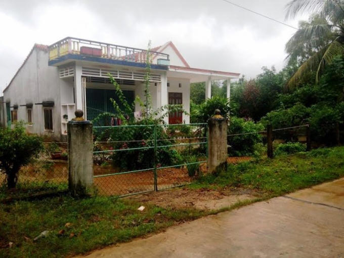 Các hộ dân ở vùng kinh tế mới Nông lâm trường Đèo Nhông.