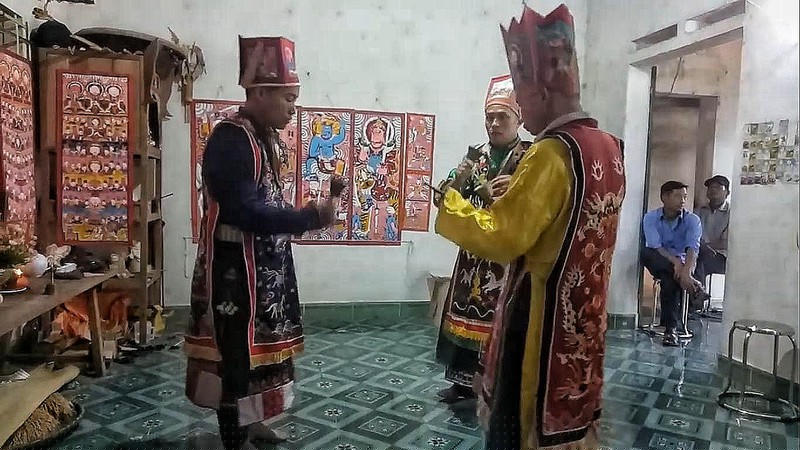 Nghi lễ độc đáo của người Dao. 
