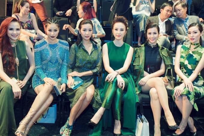 Người đẹp sinh năm 1994 khoe vẻ đẹp trẻ trung đánh bật các nhan sắc đàn chị đình đám trong làng giải trí đến tham dự đêm cuối Vietnam International Fashion Week  2016.