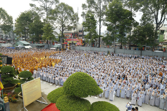 Hơn 3000 lượt người về tham dự