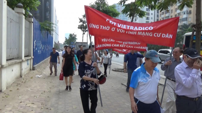 Bản tin Bất động sản Plus: Cư d&acirc;n h&agrave;ng loạt khu chung cư ở H&agrave; Nội bức x&uacute;c