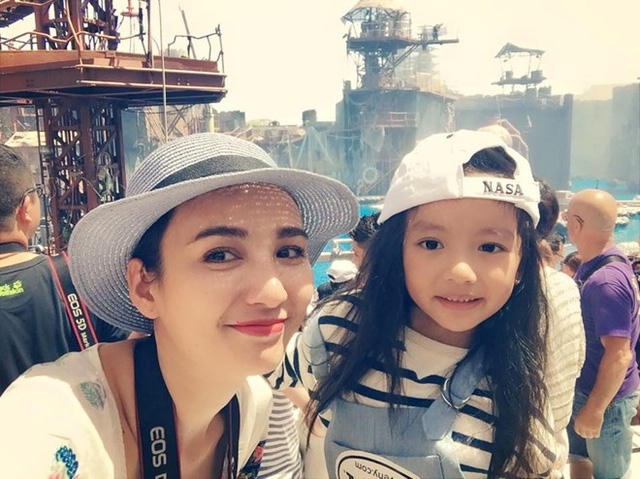 Con gái là niềm động viên lớn để Ngọc Diễm vượt qua mọi khó khăn. Ảnh: Instagram.