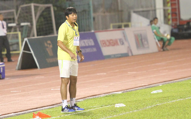 Nếu rời SHB Đà Nẵng sớm hơn, có khi bây giờ người ngồi ghế HLV đội tuyển Việt Nam là Lê Huỳnh Đức chứ không phải Park Hang Seo (ảnh: Trọng Vũ)