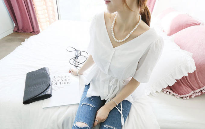 Trang sức ngọc trai không chỉ là một món đồ trang sức làm đẹp mà giờ đây nó còn giúp phái đẹp thu hút sự may mắn, tài lộc