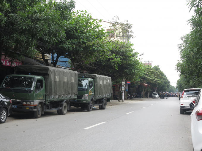 Lực lượng Công an, cảnh sát có vũ trang ... được triển khai vây bắt đối tượng.