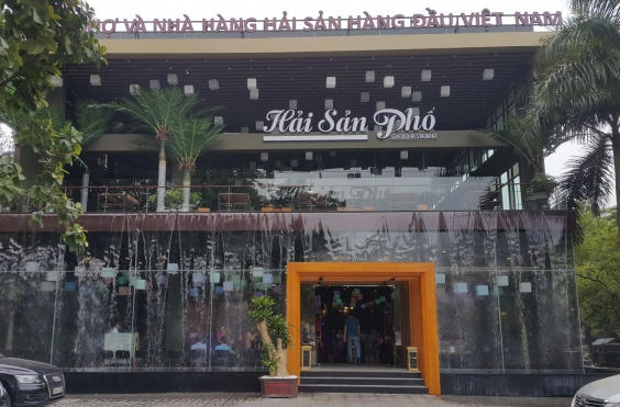 Nhà hàng hải sản phố là minh chứng cho sai phạm của công ty cổ phần đa quốc gia.