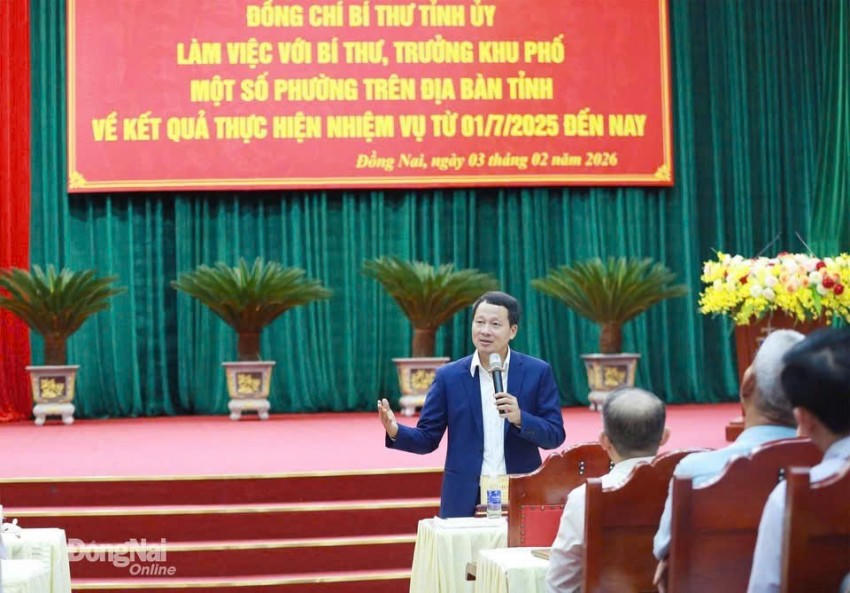 “Cả nước vươn mình thì Đồng Nai không thể không vươn mình. Phải có tầm nhìn dài hạn trong công tác quy hoạch, đầu tư mạnh mẽ cho các lĩnh vực văn hóa, giáo dục, y tế, thể thao…, qua đó chăm lo đời sống nhân dân ngày càng tốt hơn” – Bí thư Tỉnh ủy  Vũ Hồng Văn nhấn mạnh.