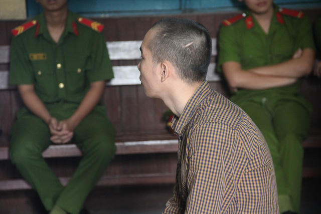 Bị cáo Chinh tại phiên tòa. (Ảnh: báo Dân trí)