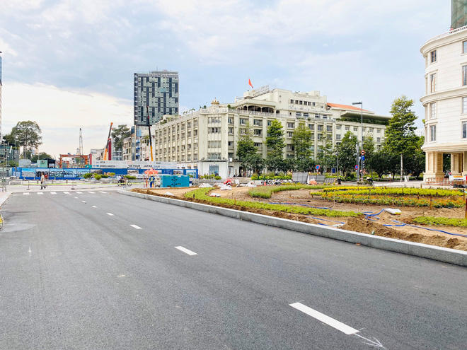 Cận cảnh những hình ảnh bên trong ga ngầm Nhà hát Thành phố của tuyến Metro Bến Thành - Suối Tiên - Ảnh 2.