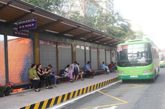 Sở GTVT TPHCM đề xuất chính quyền thành phố đặt máy bán nước có gắn camera giám sát an ninh trật tự ở nhà chờ xe buýt