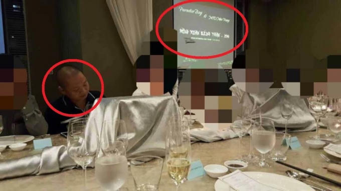 Ông chủ Paradise Bay trong một “cuộc họp” với nhiều “quan khách”