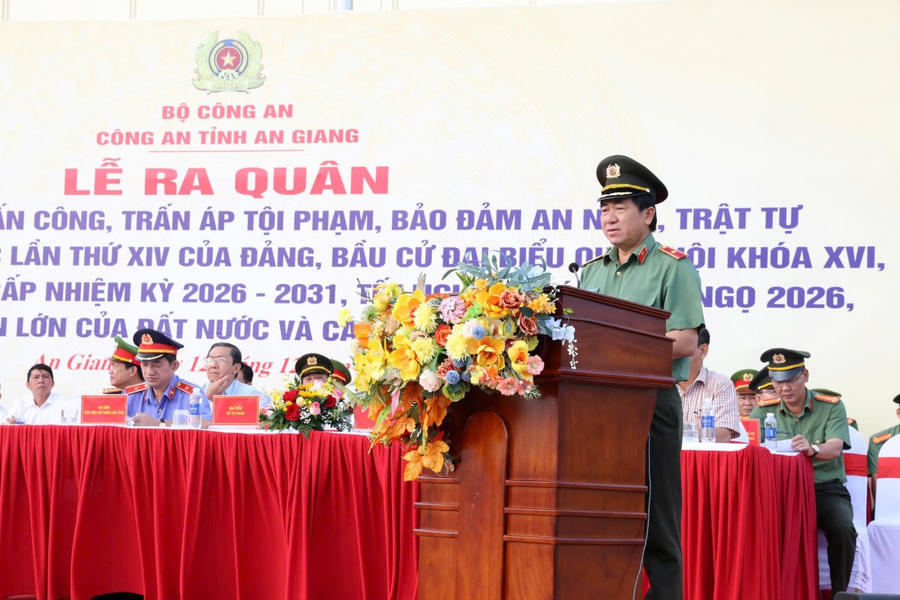 Thiếu tướng Nguyễn Văn Hận – Uỷ viên Ban thường vụ Tỉnh uỷ - Giám đốc Công an tỉnh phát lệnh ra quân cao điểm tấn công trấn áp tội phạm bảo đảm ANTT phục vụ Đại hội đại biểu toàn quốc lần thứ XIV của Đảng;bầu cử Đại biểu Quốc hội khóa XVI, Hội đồng nhân dân các cấp nhiệm kỳ 2026 – 2031.