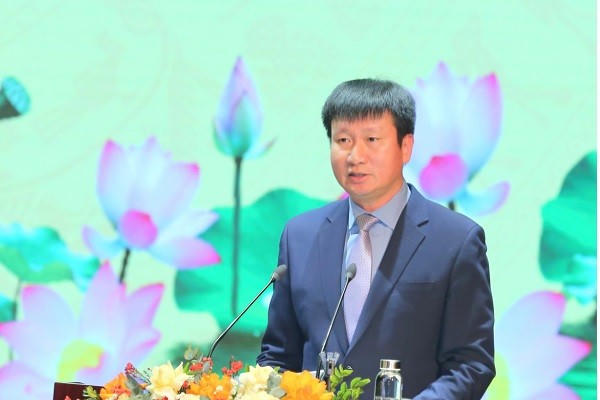 Ông Trần Huy Tuấn, Chủ tịch UBND tỉnh Ninh Bình phát biểu tại hội nghị.