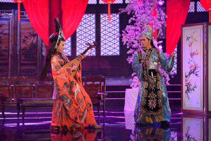 Thi đấu vật tay, Hồng Vân khiến 2 đấng nam nhi