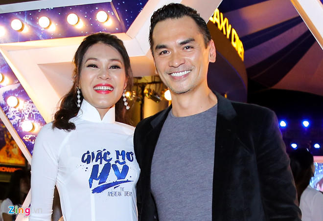 Đinh Y Nhung đi xem phim cùng Đức Hải. Ảnh: Nguyễn Thành.