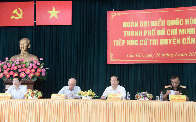 Chủ tịch nước Trần Đại Quang cùng các Đại biểu Quốc hội tiếp xúc với cử tri huyện Cần Giờ
