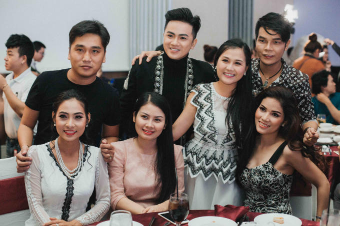 Toàn cảnh tiệc cưới như cổ tích của cháu gái NSƯT Vũ Linh