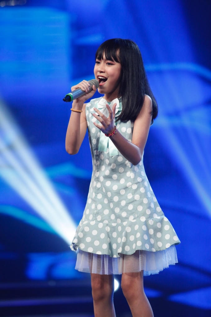 Thùy Anh thể hiện ca khúc