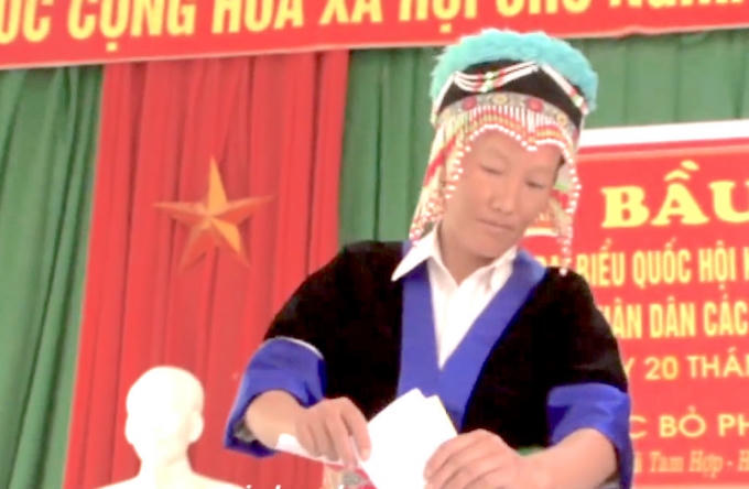 Nghệ An: H&agrave;ng ngh&igrave;n cử tri v&ugrave;ng bi&ecirc;n