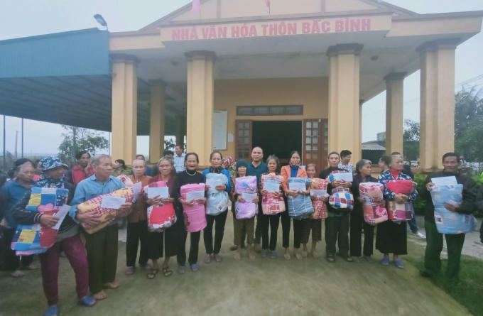 z2162545450562_7e1aa62bf2ac8fee3256f9626fa4735a