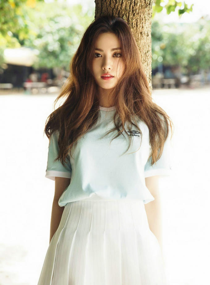 Nana (Im Jin Ah) - thành viên của nhóm nhạc After School. Năm ngoái, Nana đứng đầu bảng xếp hạng, năm nay cô tụt xuống vị trí thứ 3.