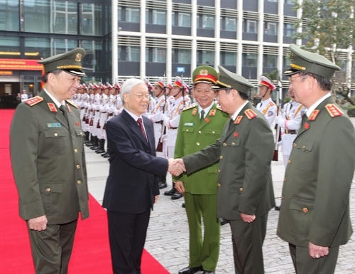 Tổng Bí thư Nguyễn Phú Trọng và các lãnh đạo cao nhất trong lực lượng Công an (ảnh: TTXVN).