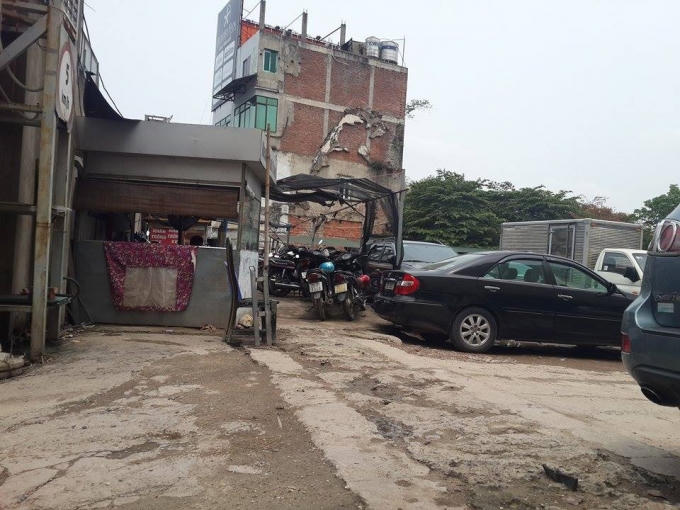 Đất dự án hiện tại đã được chủ đầu tư biến thành bãi gửi xe.