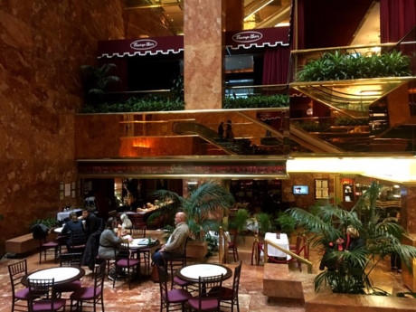 Có ba nhà hàng ở Trump Tower đều có tên tân Tổng thống Mỹ là Trump Cafe, Trump Bar và Trump Grill, nổi tiếng với món salad Taco.