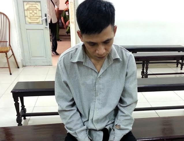 Bị cáo Nguyễn Văn Việt tại tòa.