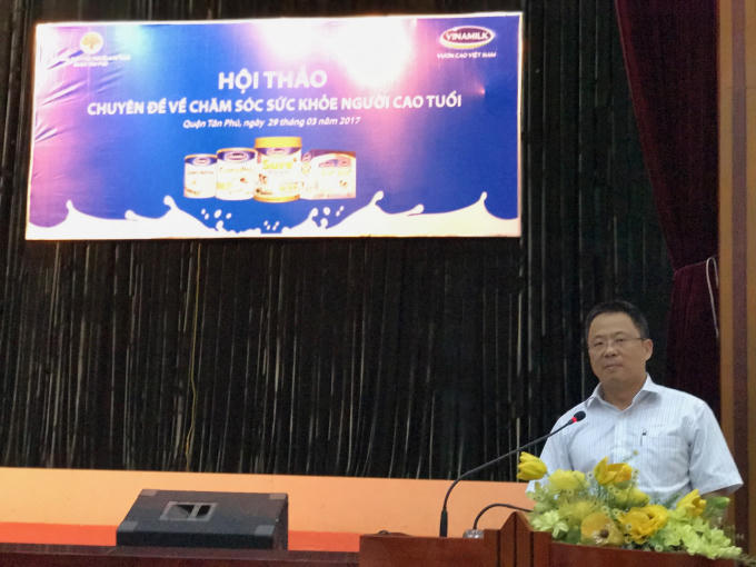 Ông Nguyễn Ngọc Thành - Giám đốc kinh doanh miền TP.HCM Vinamilk phát biểu tại hội thảo ở TP.Hồ Chí Minh.