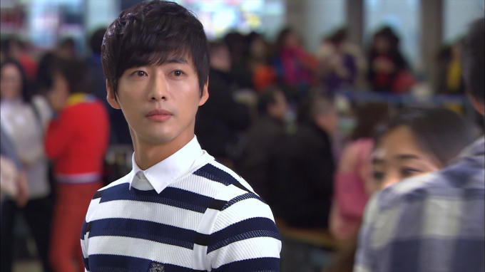 Yoo Jun Su (Nam Goong Min) nổi tiếng bởi vẻ ngoài đẹp trai, kiêu ngạo và được nhiều cô gái ngưỡng mộ nhưng Jun Su lại chỉ yêu Jang Guk - cô bạn cùng lớp thời trung học.