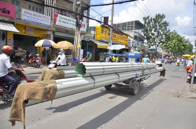 Hãi hùng “máy chém