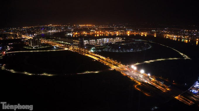 Đại lộ Mai Chí Thọ (quận 2), tuyến đường huyết mạch từ quận 2 đi về trung tâm TPHCM.