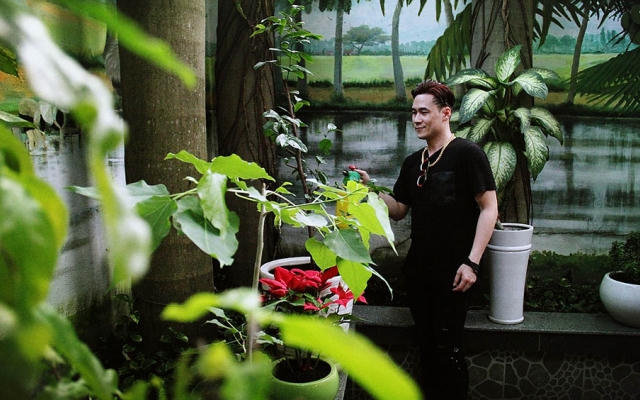 Ca sĩ Chiếc khăn gió ấm Khánh Phương thẳng thắn đáp trả về tin đồn ca sĩ thị trường sỡ hữu nhà triệu đô