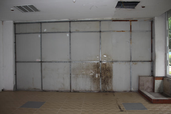 Các hạng mục công trình xuống cấp không được tu sửa.