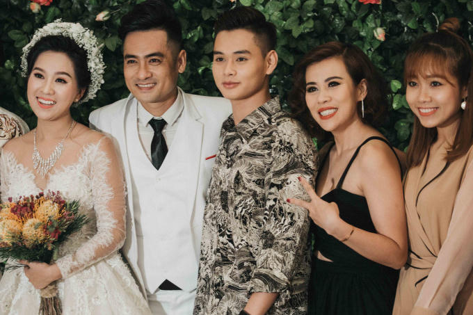 Toàn cảnh tiệc cưới như cổ tích của cháu gái NSƯT Vũ Linh