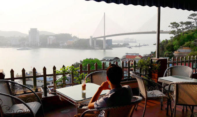 ca-phe-sao-bien-ha-long-quang-ninh