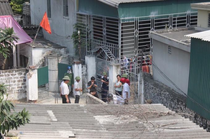 Nghệ An: Thót tim cảnh công an rượt đuổi đối tượng, nghi nhiễm HIV khống chế 3 con tin