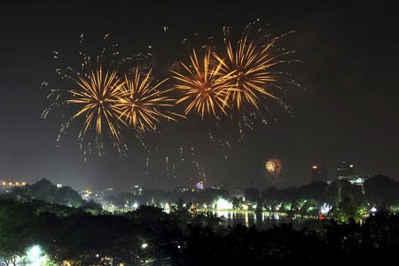 Bộ Tư lệnh Thủ đô đang xây dựng kế hoạch bắn pháo hoa dịp Tết 2018.