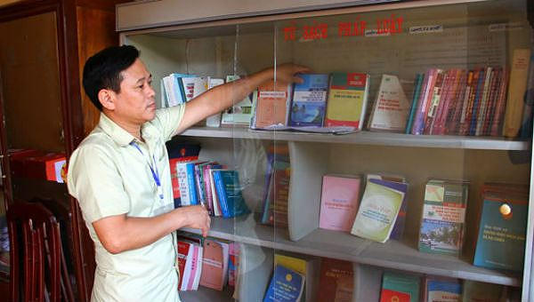 Bộ Tư pháp hướng dẫn xây dựng, khai thác Tủ sách pháp luật