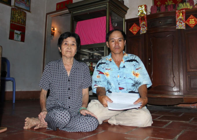 Vợ và con ông Hứ (Trầm Văn Chuộng) vẫn hy vọng các cơ quan chức năng cấp cao sẽ soi xét lại vụ việc đúng pháp luật.