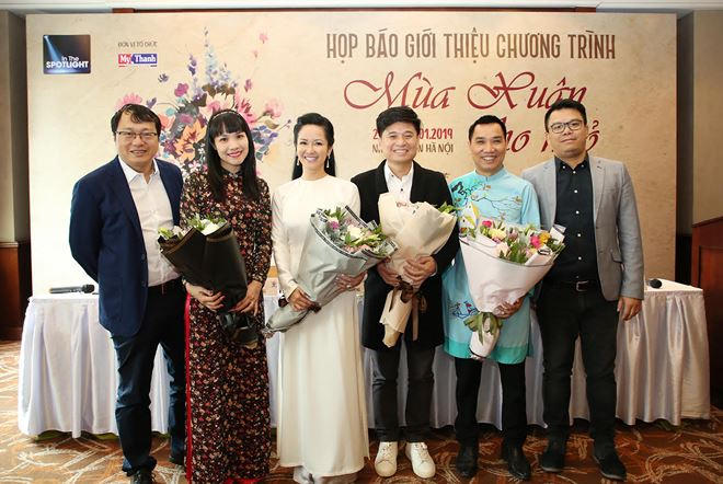 E kip thực hiện đêm hòa nhạc đặc biệt “Mùa xuân nho nhỏ” trong chuỗi chương trình ca nhạc In the spotlight.