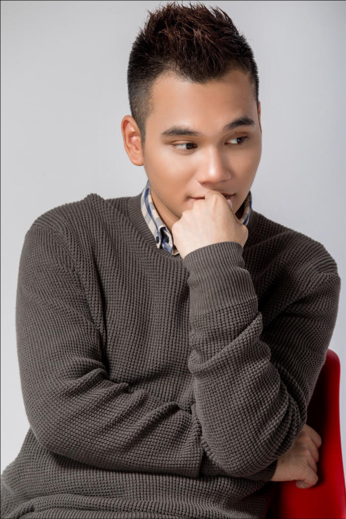 Khắc Việt thừa nhận bận chạy show n&ecirc;n lười... chụp h&igrave;nh.