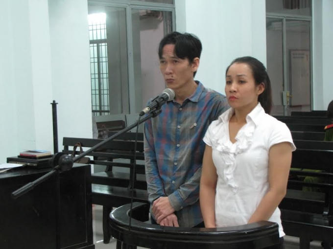Bị cáo Duy và Hạnh tại tòa.