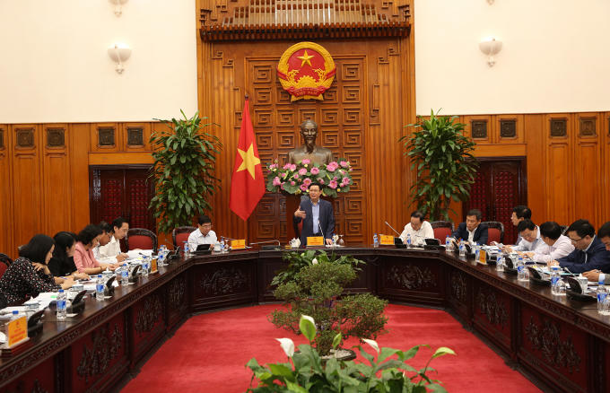 Phó Thủ tướng Vương Đình Huệ cùng lãnh đạo UBND TPHCM, lãnh đạo các bộ, ngành tại buổi làm việc. Ảnh: VGP
