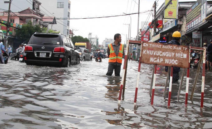 TP.HCM luôn phải đối mặt với việc ngập lụt.